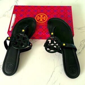 TORY BURCH - MILLER SANDAL CALF LEATHER in Perfect Black. Size 10. Gently used.